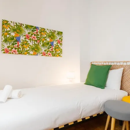 Bright Apt. Puerta Osario 3 Bedrooms 2 Bathrooms Sevilla